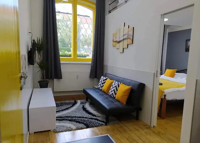 LYLY APARTMENT - Parkování Zdarma - U centra