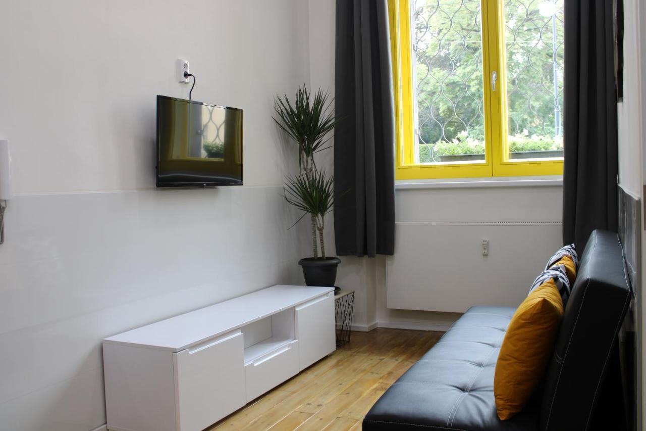 Apartmán Lyly - Parkování Zdarma - U Centra *