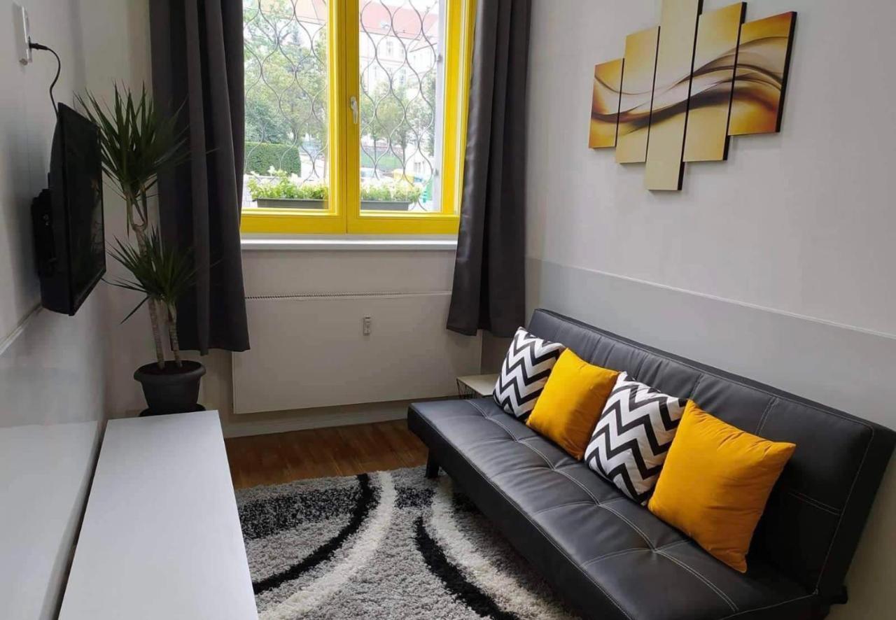Apartmán Lyly - Parkování Zdarma - U Centra Praha